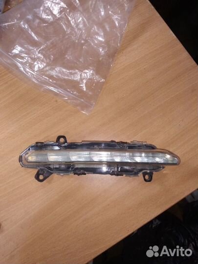 Дневной ходовой огонь левый Mercedes W221
