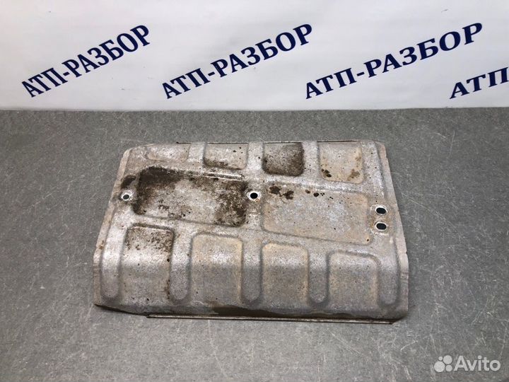 Тепловой экран Mitsubishi Carisma DA1A 4G92 2003