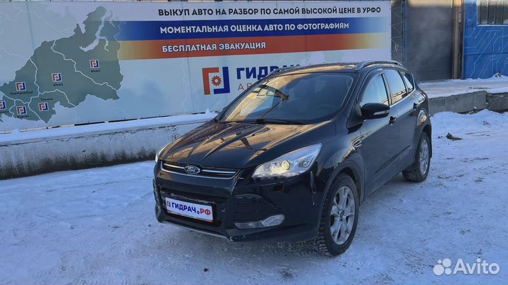 Крышка аккумулятора Ford Kuga (CBS) AM5110A659AB