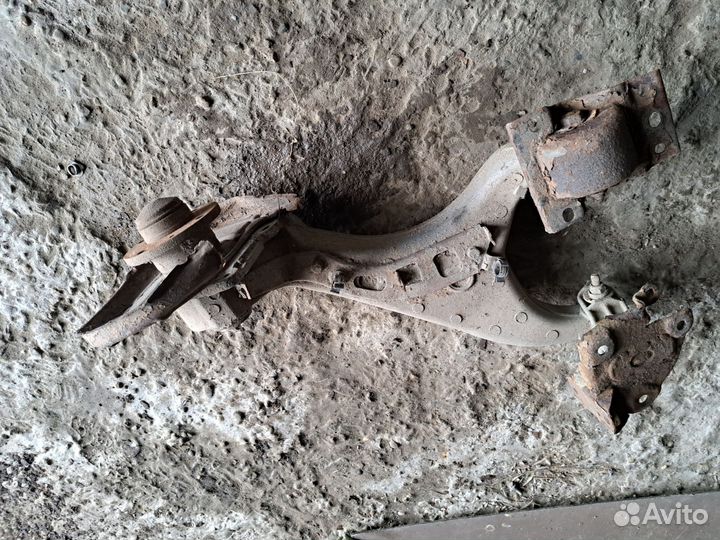 Рычаг задний Lancia libra