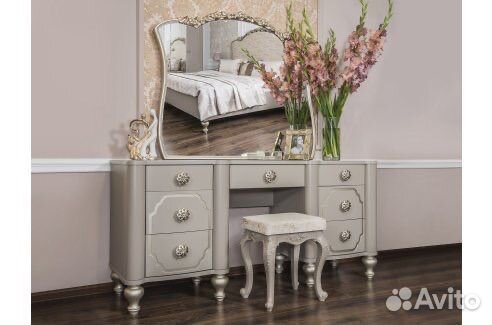 Туалетный столик Лали