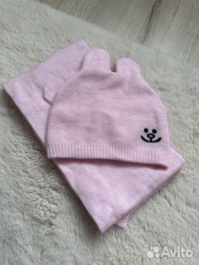 Комплект шапка и шарф для малышки