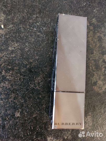 Burberry помада