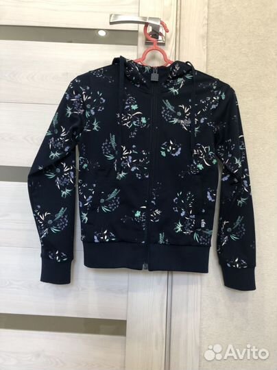 Костюм спортивный