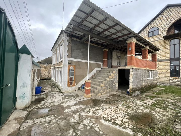 Дом 350 м² на участке 8 сот.