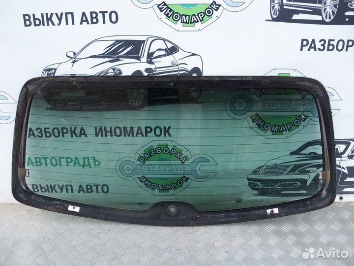 Стекло заднее Mazda Protege 5 2002г