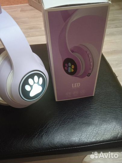 Наушники с кошачьими ушками новые