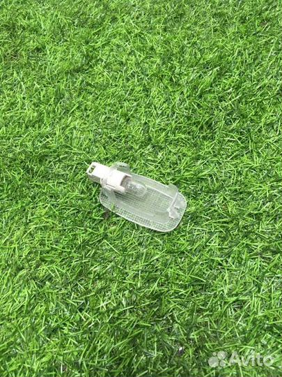 Плафон подсветки салона Mercedes E W212 3.5 2010