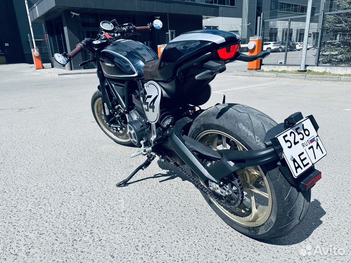 Ducati scrambler Cafe racer