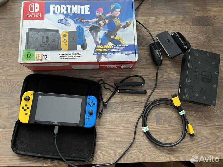 Портативная игровая приставка nintendo switch