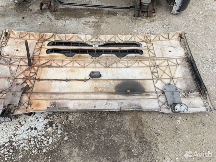 Капот renault premium