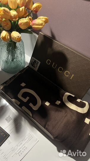 Шарфы платки палантины Gucci