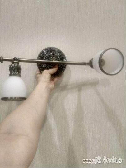 Светильник двух рожковый