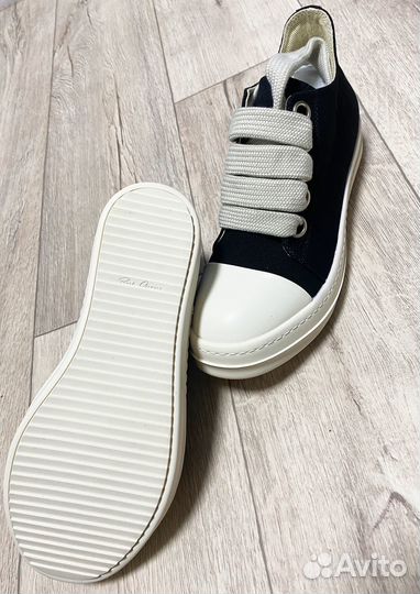 Кеды Rick Owens Ramones jumbo low на руках