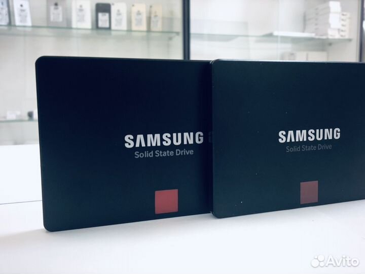 Почти новые SSD-диски Samsung 860 Pro 250 Gb
