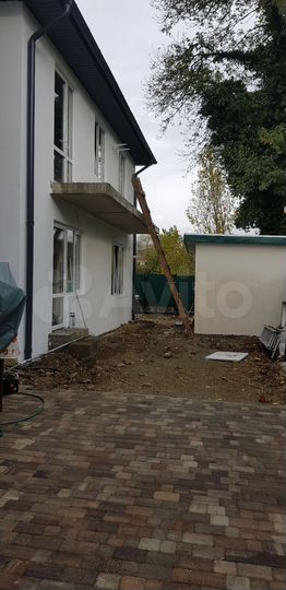 Дом 277 м² на участке 4,5 сот.