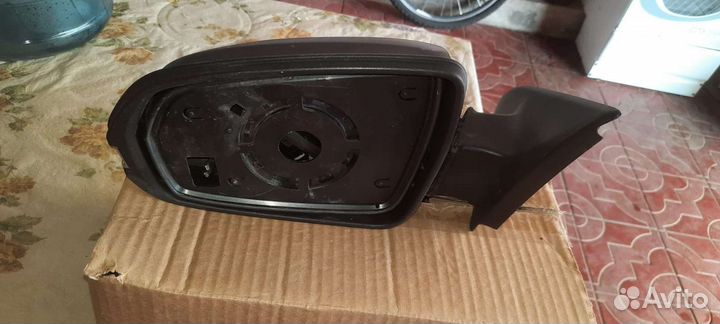 Зеркала на весту