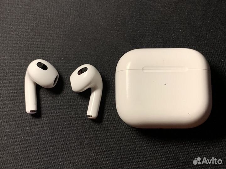 AirPods 3
