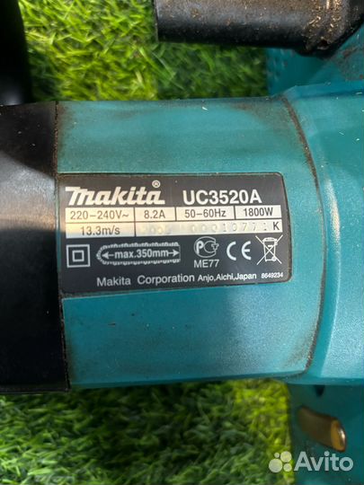 Электропила Makita UC3520A