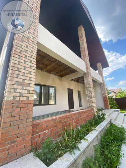 Дом 230 м² на участке 12 сот.