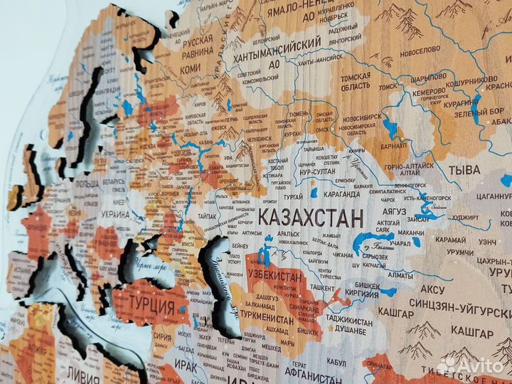 Карта мира из дерева с подсветкой, Борнео