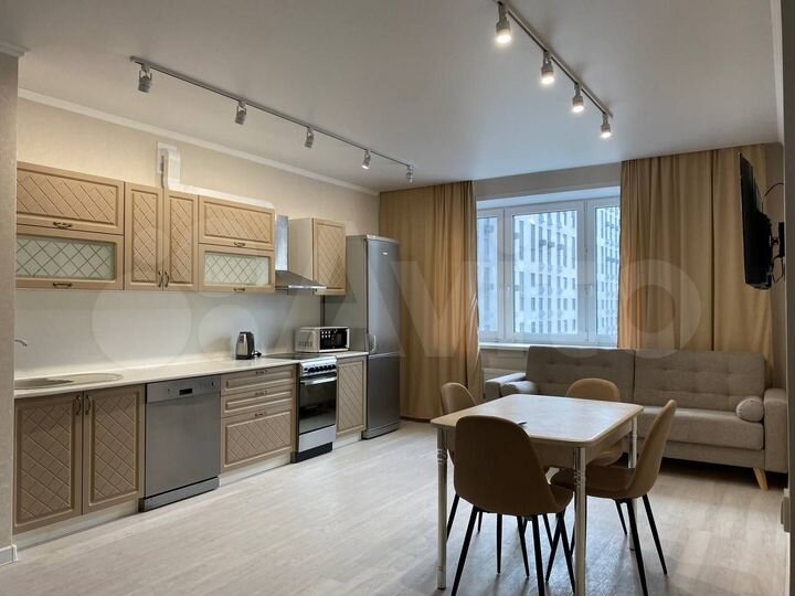 2-к. квартира, 73 м², 7/16 эт.