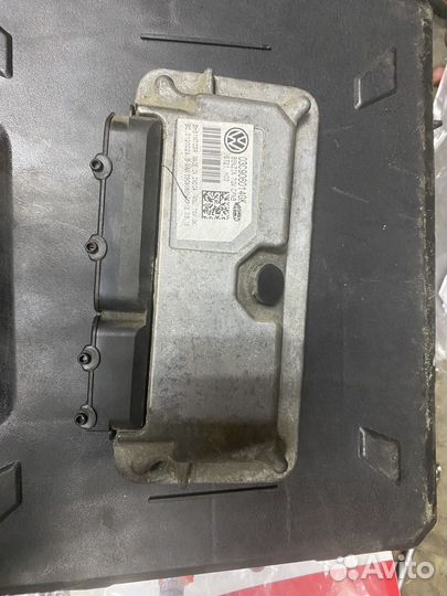 Блок управления двигателем эбу Volkswagen jetta 6
