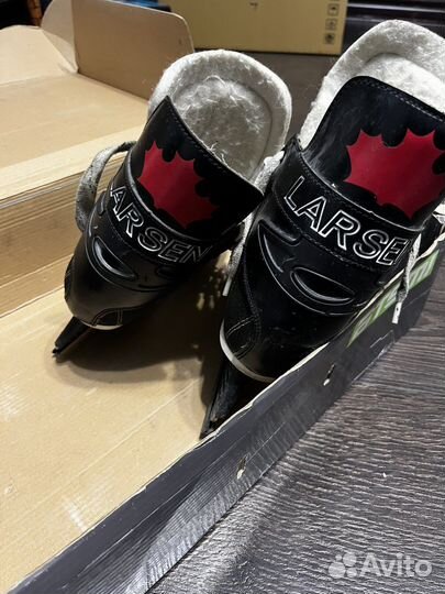 Коньки хоккейные ларсен