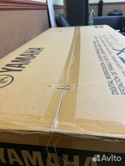 Синтезатор Yamaha PSR-SX700 В наличии