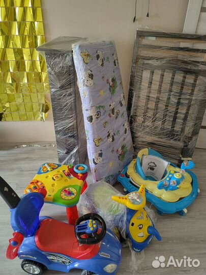 Детская кроватка