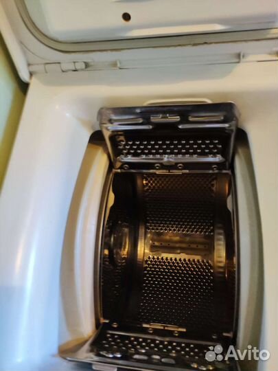 Стиральная машина с вертикальной загрузкой