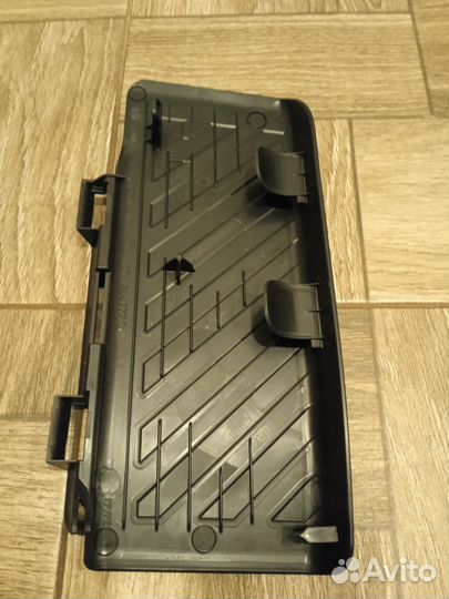 Накладка опоры ноги от Skoda Octavia A7