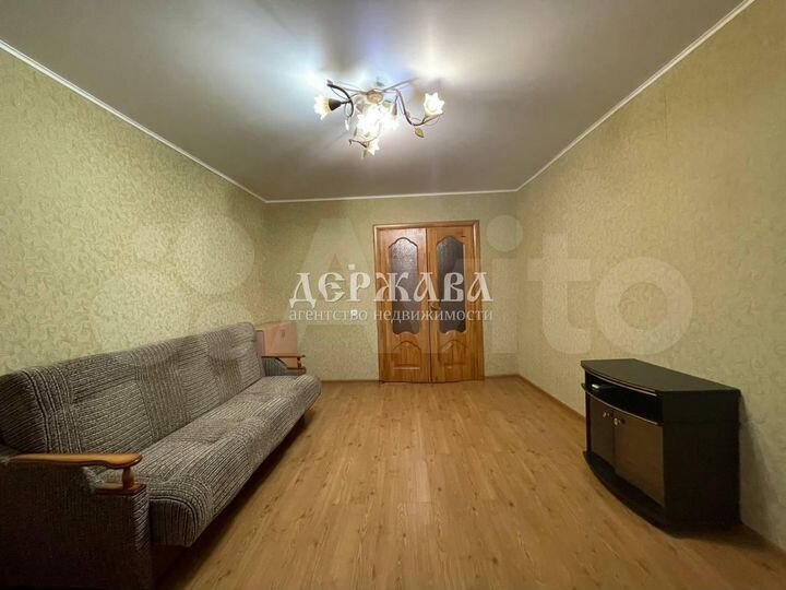 2-к. квартира, 57 м², 5/9 эт.