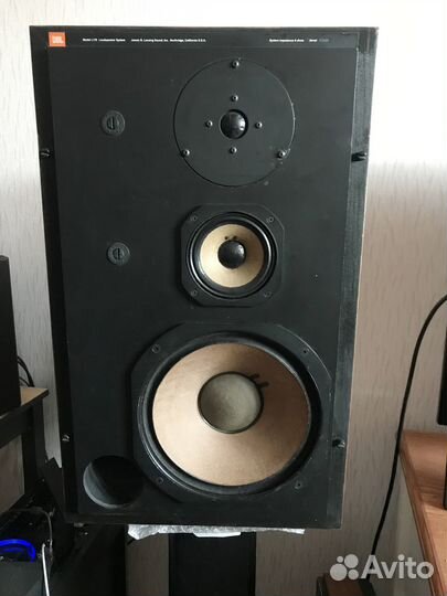 JBL L110