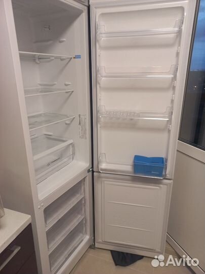 Холодильник indesit