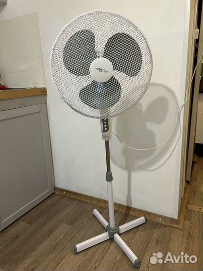 Вентилятор Scarlett SC-SF111B27 белый