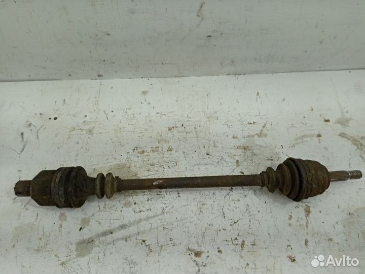 Привод передний правый