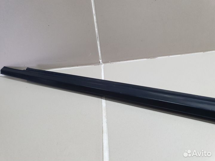 Накладка стекла заднего левого Lexus Rx 1 Rx300