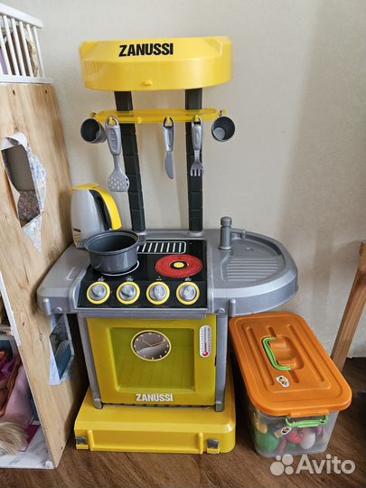 Детская игровая кухня