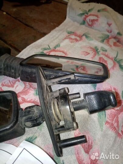 Боковые зеркала. Вроде с Оки или лады