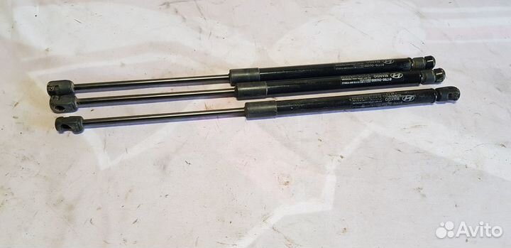 Hyundai Solaris Амортизатор багажника