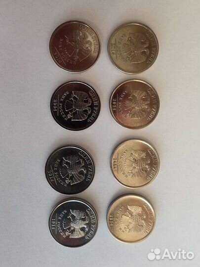 Продам монеты, с буквой