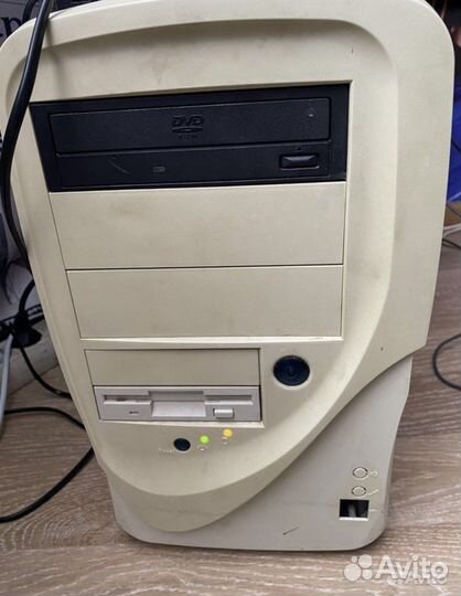 Компьютер системник