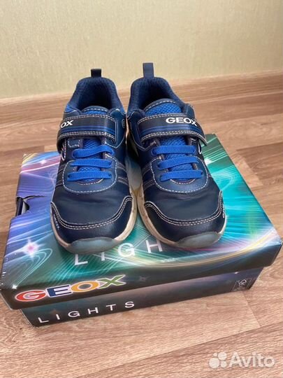 Кроссовки Geox light с огоньком, 31