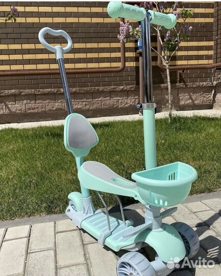 Самокат беговел 3 в 1 новый