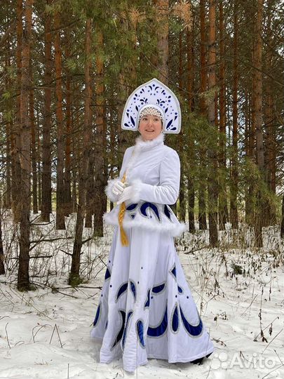 Костюмы Деда Мороза и Снегурочки