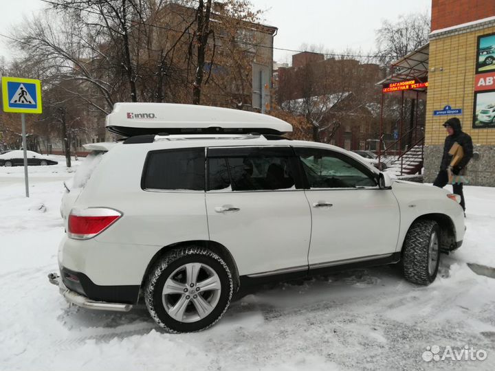 Автобокс багажник на крышу Toyota Highlander