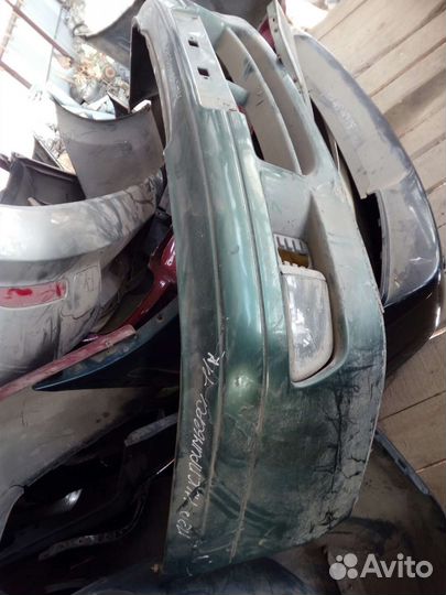 Бампер передний Ниссан primera р11