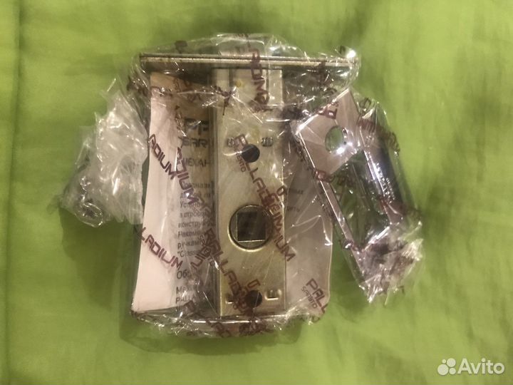 Дверная защелка