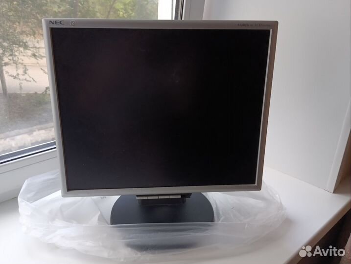Монитор NEC
